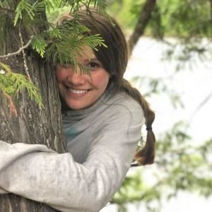 Meet your Posher, Isabel